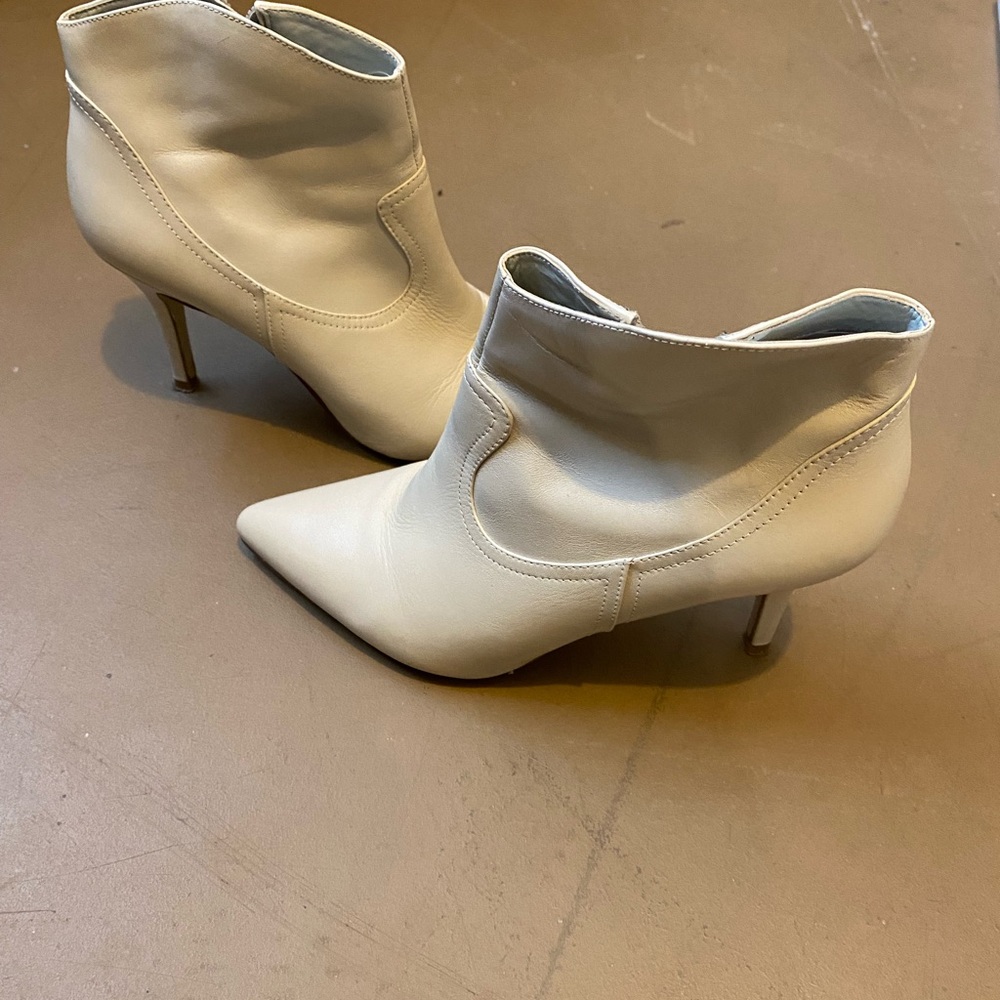 Nine West ankle boot